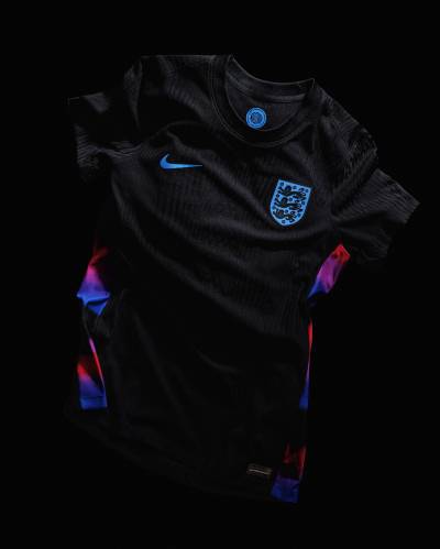 england_2025_nike_womens_away_kit_a.jpg