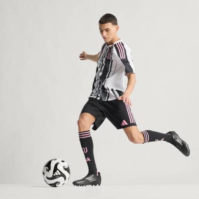 juventus_25_26_adidas_home_kit_f1.jpg