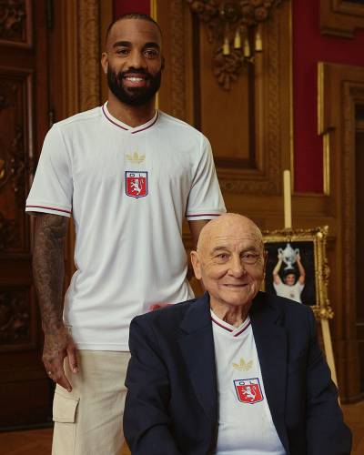 olympique_lyon_2025_adidas_75th_anniversary_jersey_c.jpg