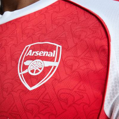 arsenal_25_26_adidas_home_kit_c1.jpg