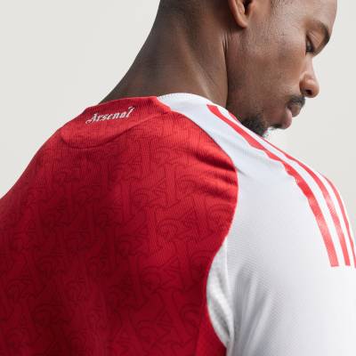 arsenal_25_26_adidas_home_kit_d1.jpg