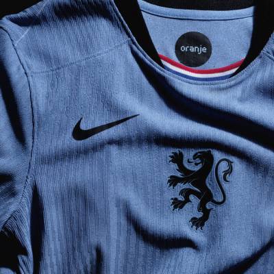netherlands_2025_nike_womens_away_kit_c.jpg
