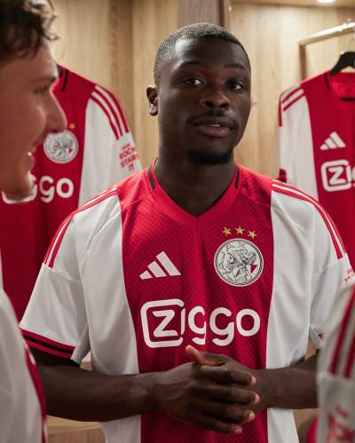 ajax_25_26_adidas_home_kit_b.jpg