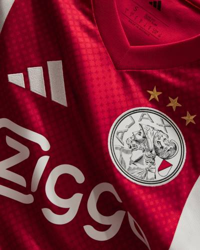 ajax_25_26_adidas_home_kit_d1.jpeg