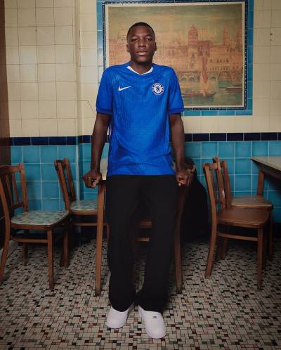 chelsea_25_26_nike_home_kit_b.jpg