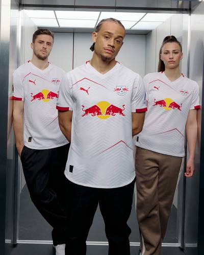 rb_leipzig_25_26_puma_home_kit_b.jpg