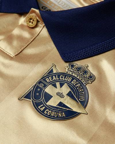 deportivo_la_coruna_2025_kappa_25th_anniversary_shirt_f.jpeg