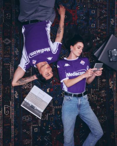 fiorentina_25_26_kappa_home_kit_b.jpg