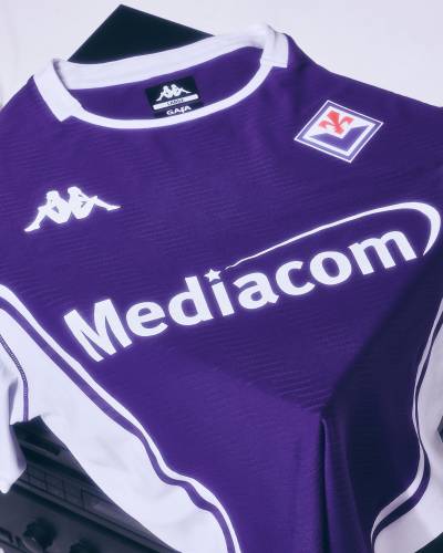 fiorentina_25_26_kappa_home_kit_e.jpg