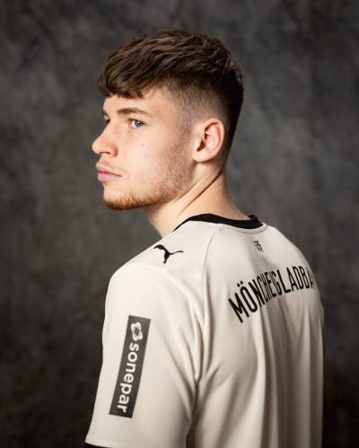 borussia_monchengladbach_25_26_puma_125th_anniversary_home_kit_e.jpg