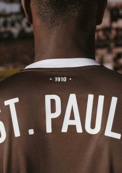 st_pauli_25_26_puma_home_kit_d.jpg