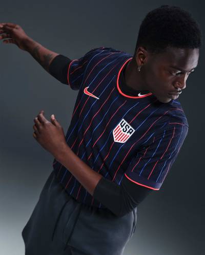 united_states_2025_nike_womens_away_kit_a2.jpeg