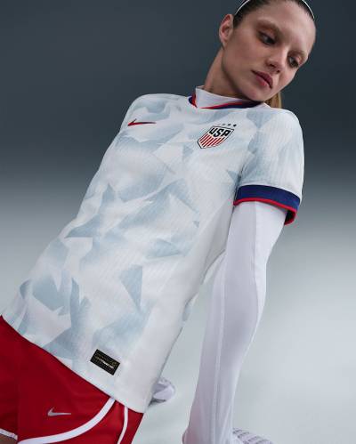 united_states_2025_nike_womens_home_kit_3.jpeg