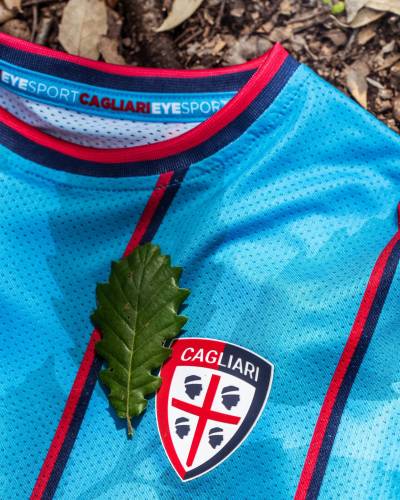 cagliari_2526_eye_sport_third_kit_e.jpg