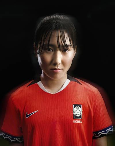 korea_2025_nike_womens_home_kit_c.jpg