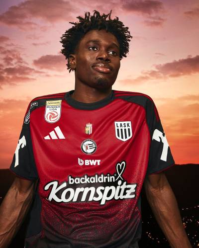 lask_25_26_adidas_away_kit_c.jpg