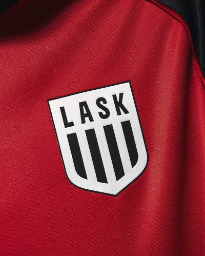 lask_25_26_adidas_away_kit_d.jpg