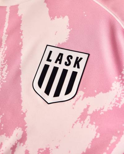 lask_25_26_adidas_third_kit_d.jpg