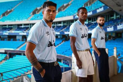 gremio_2025_umbro_away_kit_7.jpg