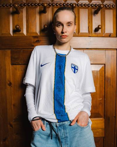finland_25_26_nike_home_kit_e.jpg