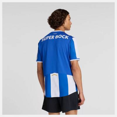 fc_porto_25_26_new_balance_home_kit_3.jpg