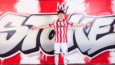 stoke_city_25_26_macron_home_kit_2.jpg
