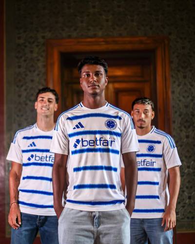 cruzeiro_25_26_adidas_away_kit_d.jpg