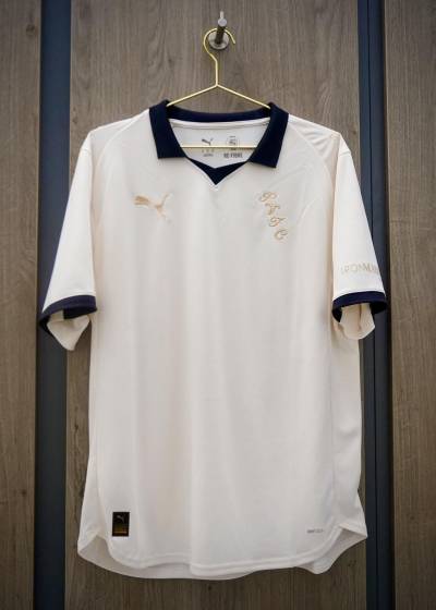 port_vale_25_26_puma_150th_anniversary_home_kit_c.jpg