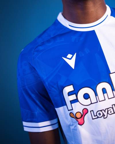 bristol_rovers_25_26_macron_home_kit_d.jpg