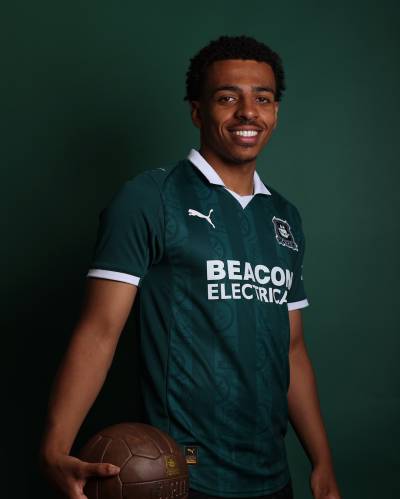 plymouth_argyle_25_26_puma_home_kit_1.jpg