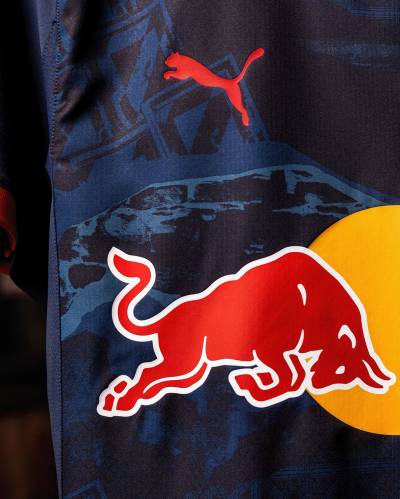 red_bull_salzburg_25_26_puma_away_kit_04a.jpg