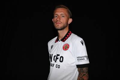walsall_25_26_macron_away_kit_d.jpg
