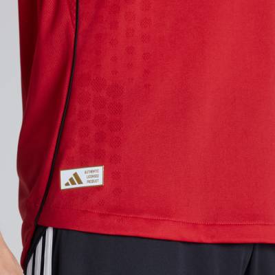 manchester_united_25_26_adidas_home_kit_f.jpg