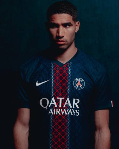 paris_saint_germain_25_26_nike_home_kit_e.jpg