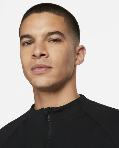 pumas_unam_academy_pro_full_zip_knit_football_jacket_black_truly_gold_6.jpeg