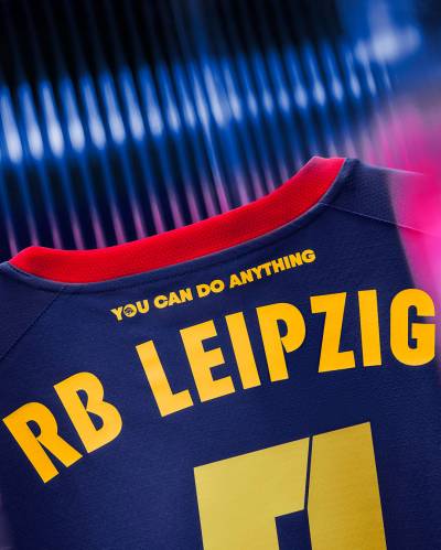 rb_leipzig_25_26_puma_away_kit_d.jpg