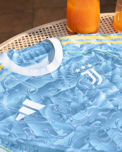 juventus_25_26_adidas_away_kit_4.jpg