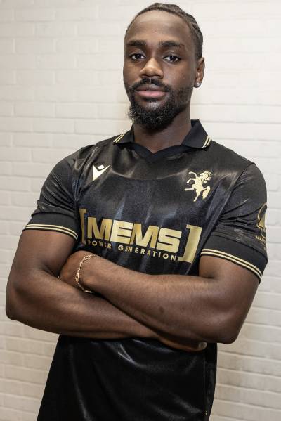 gillingham_25_26_macron_kits_c.jpg