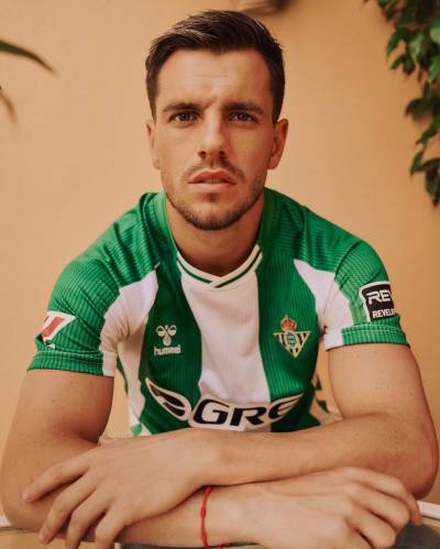 real_betis_25_26_hummel_home_kit_e.jpg