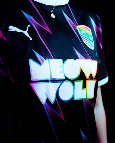 new_mexico_united_2025_puma_pride_kit_f.jpg