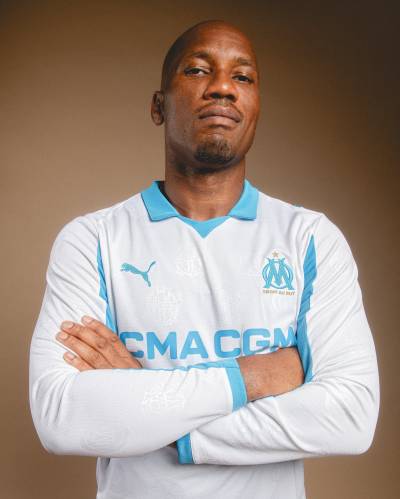 olympique_marseille_25_26_puma_home_kit_1.jpg
