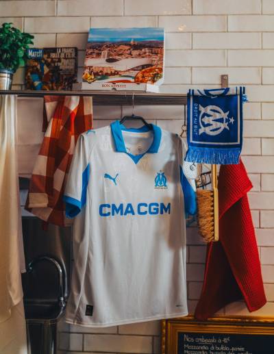 olympique_marseille_25_26_puma_home_kit_c.jpeg