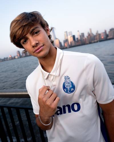 fc_porto_25_26_new_balance_third_kit_a.jpg