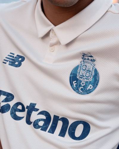fc_porto_25_26_new_balance_third_kit_e.jpg