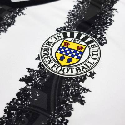 st_mirren_25_26_macron_home_kit_4.jpg
