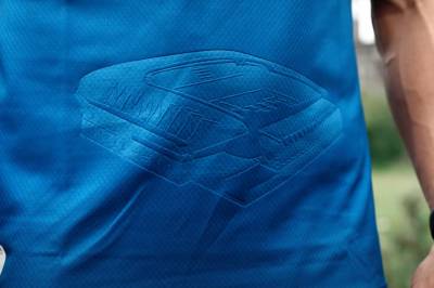 linfield_25_26_macron_home_kit_f.jpg