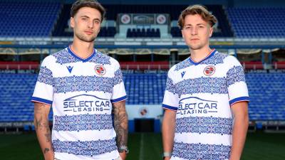 reading_25_26_macron_home_kit_a.jpg