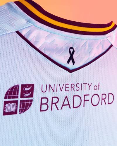 bradford_city_25_26_macron_away_kit_f.jpg