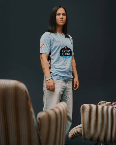 celta_de_vigo_25_26_hummel_home_kit_b.jpg