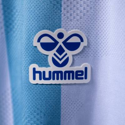 malaga_25_26_hummel_home_kit_d.jpg